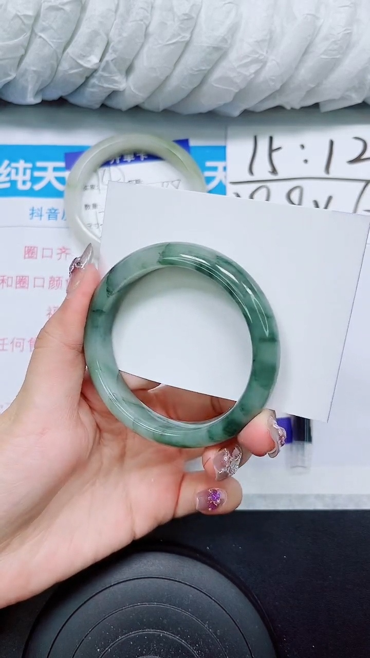 【闪购商品】石英质玉手镯未镶嵌S143-55/56