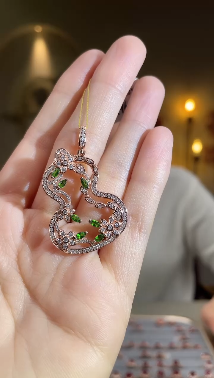 银S925镶嵌透辉石颈饰颈饰