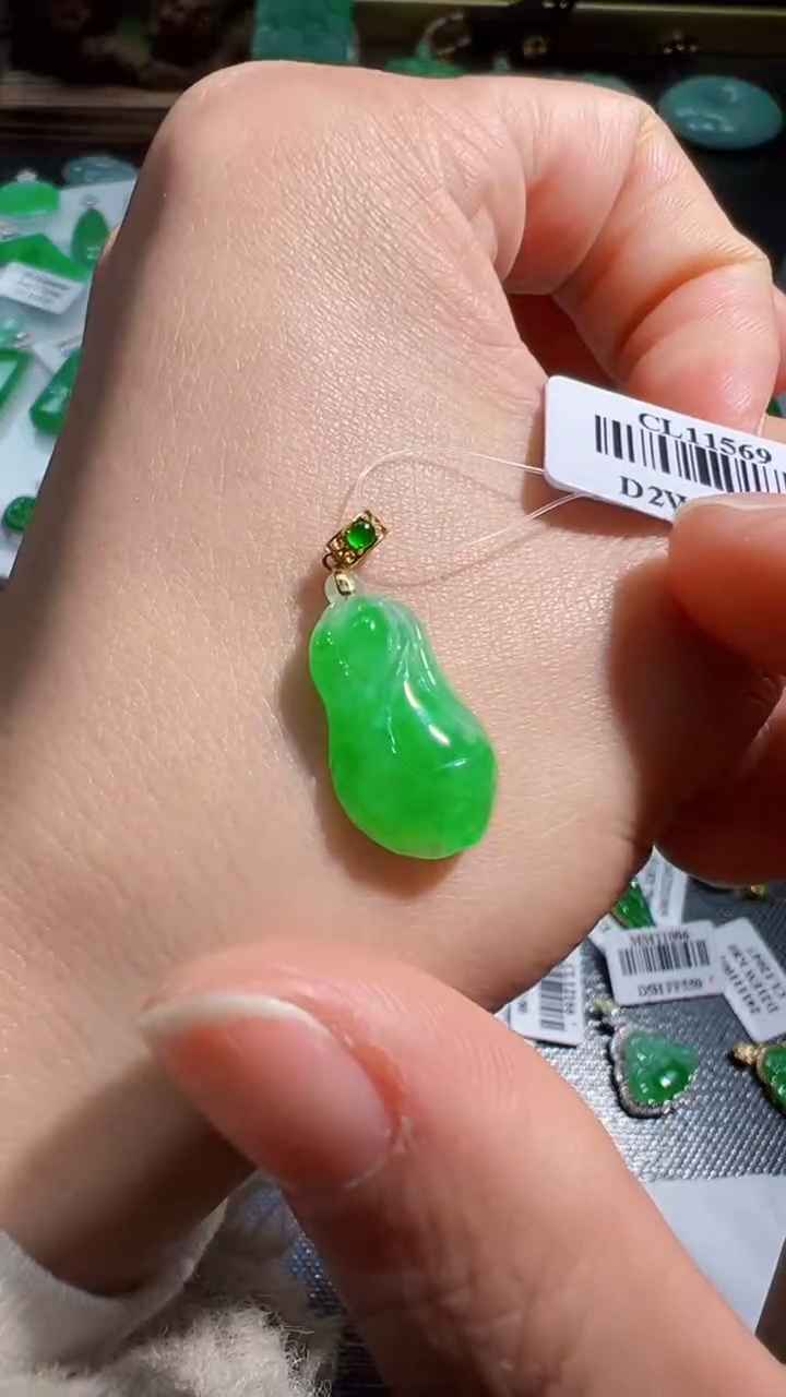 【闪购商品】翡翠颈饰18K金镶嵌我