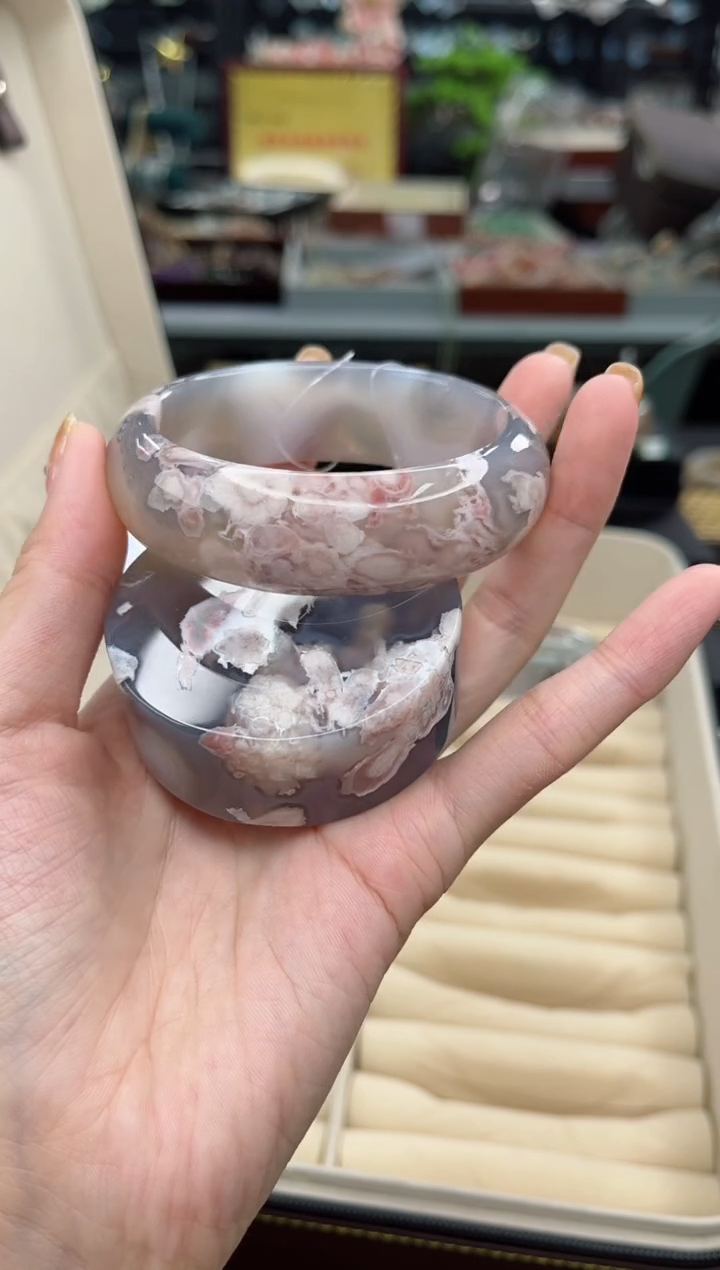 【闪购商品】石英质玉手镯未镶嵌58圈口（赠品镯心）6505068