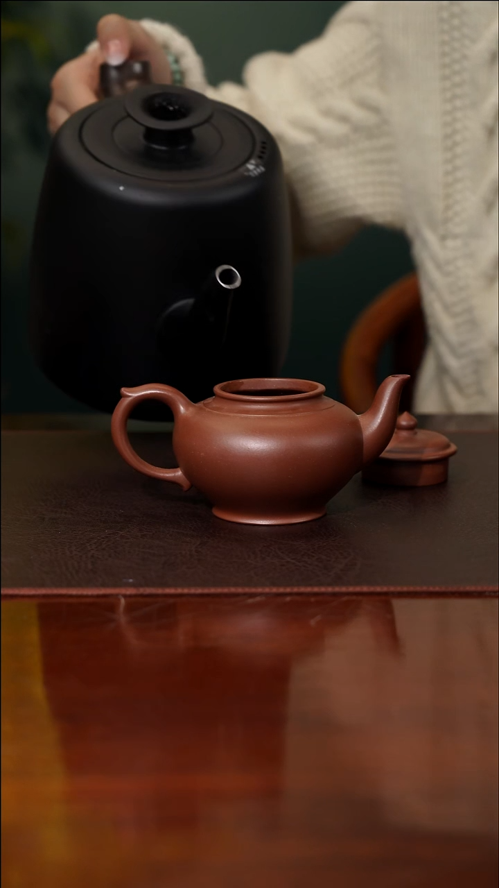 紫砂其他@@PH18700谭菲琳-笑樱（底部鼓包）