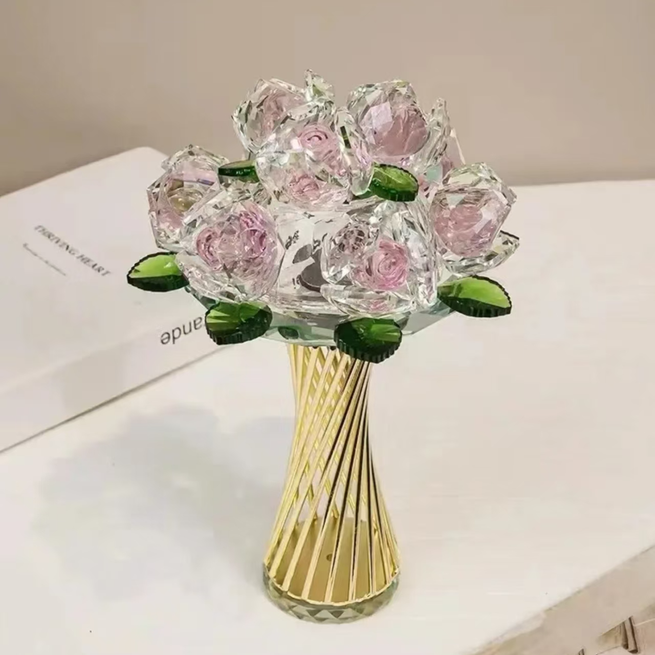 Z新款手捧花情侣卧室乔迁之喜装饰摆件