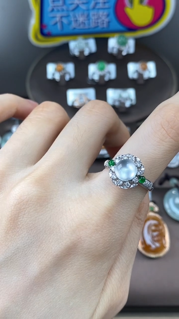 【闪购商品】翡翠18K金镶嵌戒指翡翠戒指