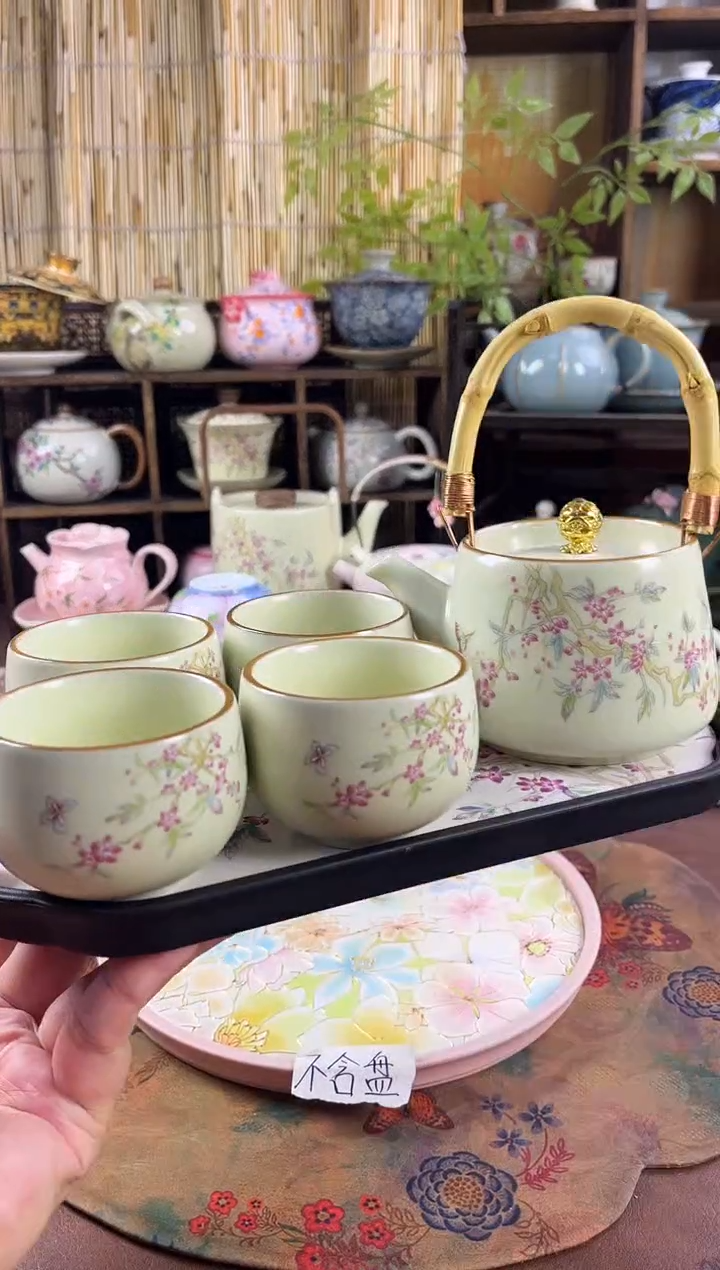 汝窑 1壶4杯1个茶盘啊