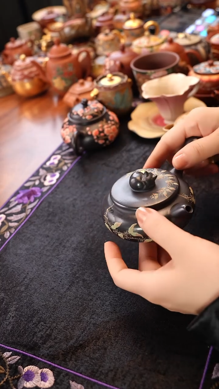 茶壶紫砂黑料侧把