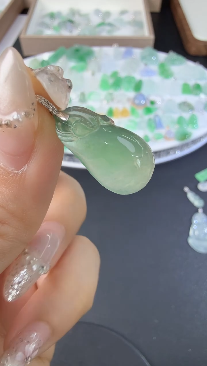 颈饰18K金镶嵌翡翠H1224-1501-641