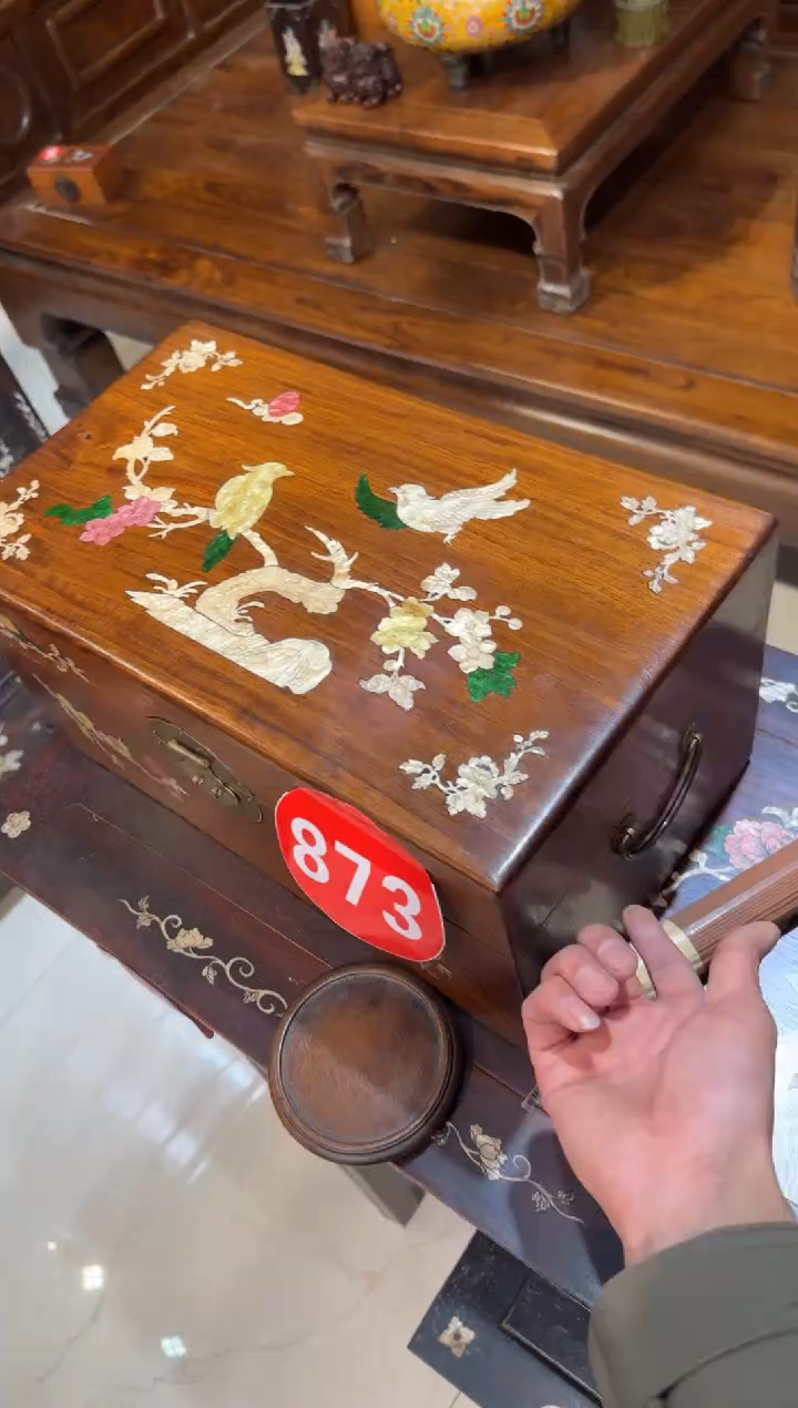 木木头款黄花梨鸟踏花枝翻盖箱428