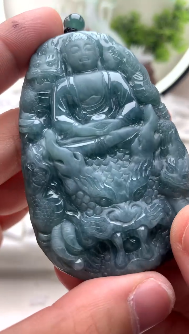 【闪购商品】翡翠颈饰未镶嵌大日