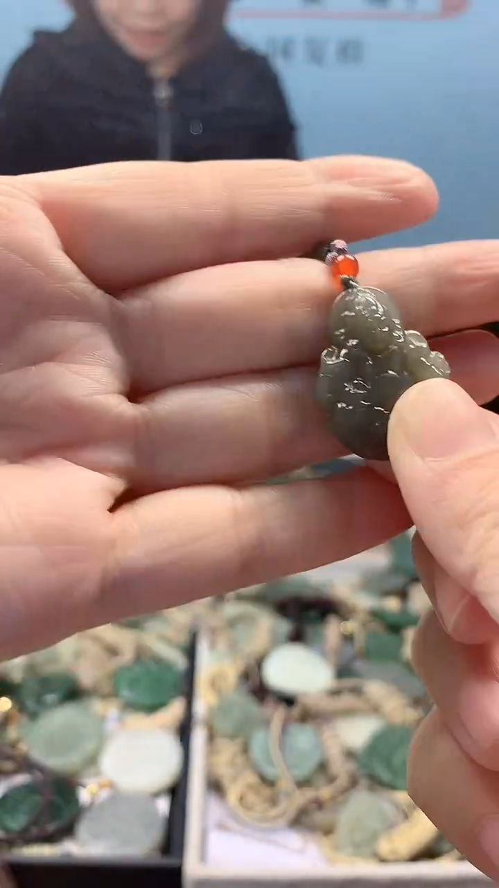 和田玉未镶嵌颈饰17