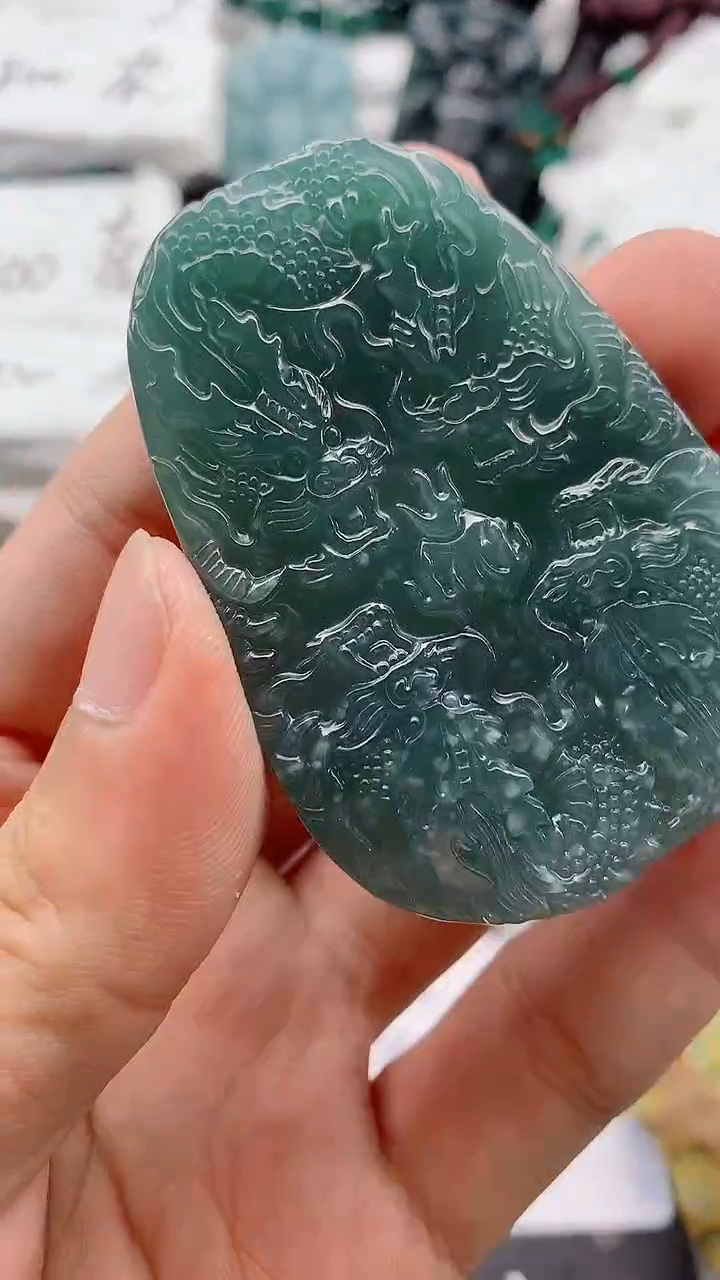 翡翠未镶嵌颈饰88888888888