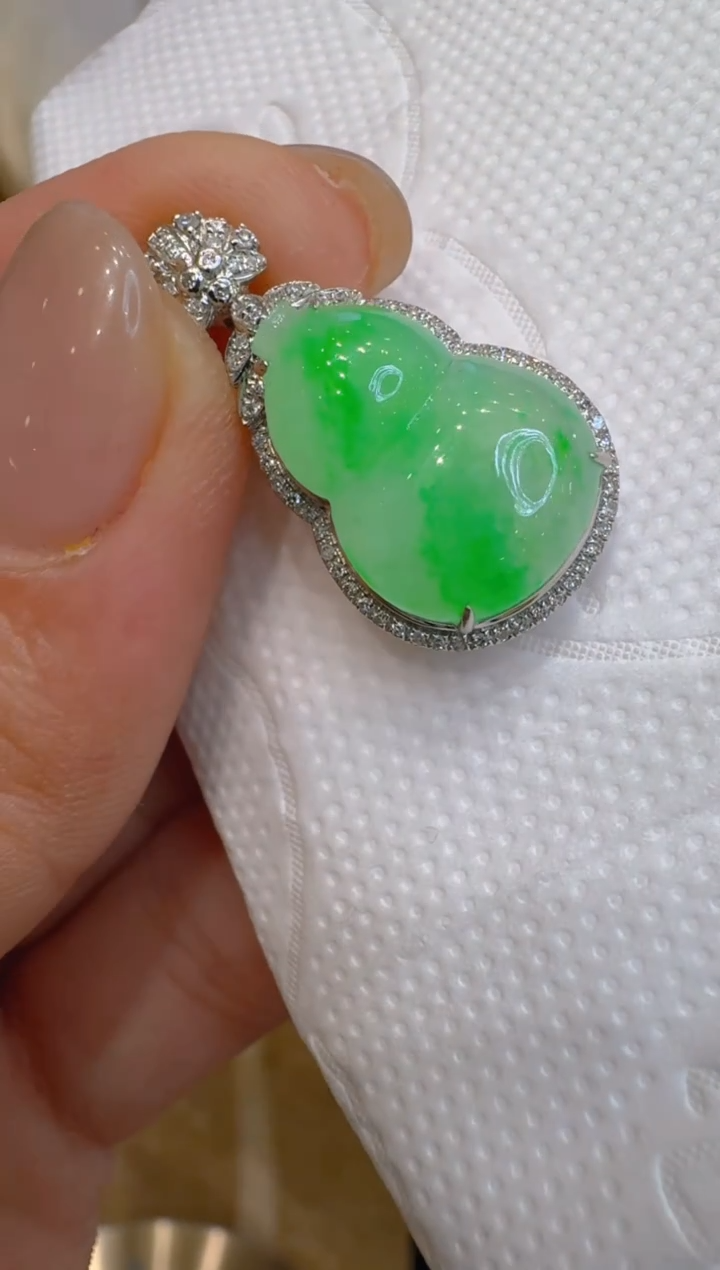 吊坠(不含链)18K金镶嵌翡翠多样性团购发一件