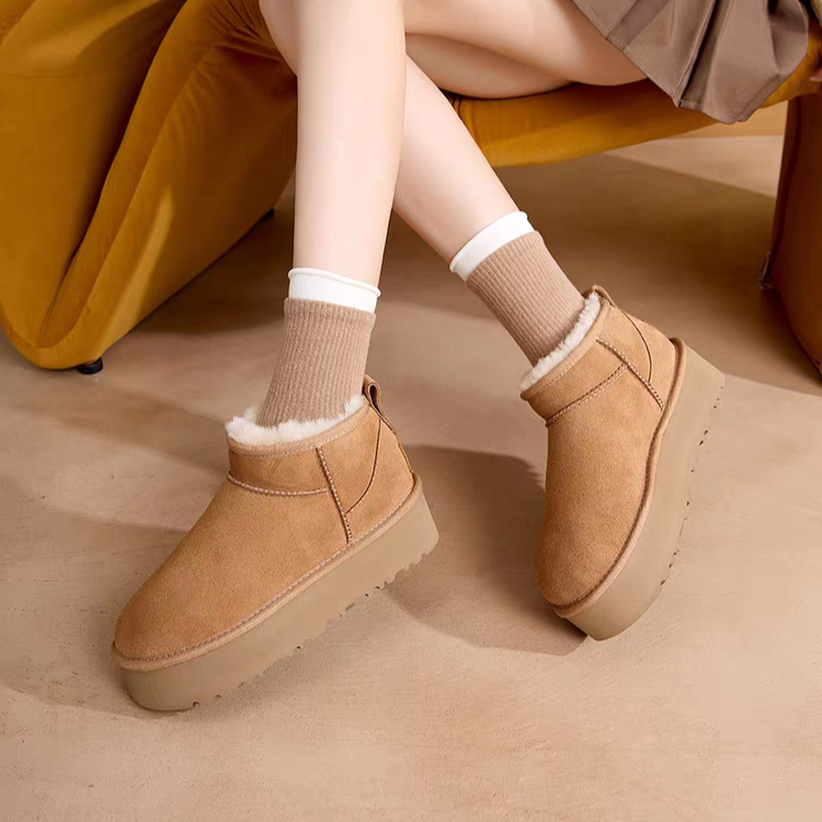 ST04休闲风女靴简约高跟短筒时尚雪地靴保暖女款冬季百搭加绒加厚