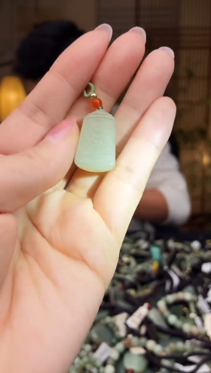 颈饰未镶嵌和田玉多样性发货，拍一发一