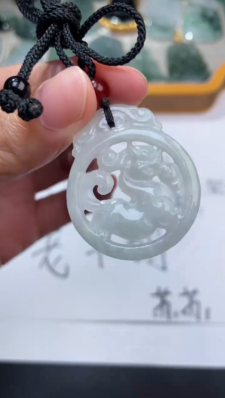 未镶嵌挂件翡翠378870  多人