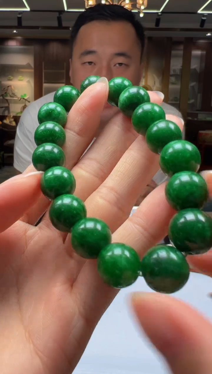 翡翠未镶嵌颈饰F2025-5-13-10