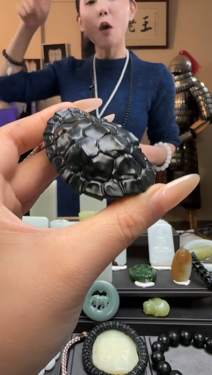 【闪购商品】和田玉青玉富甲天下未镶嵌手把件