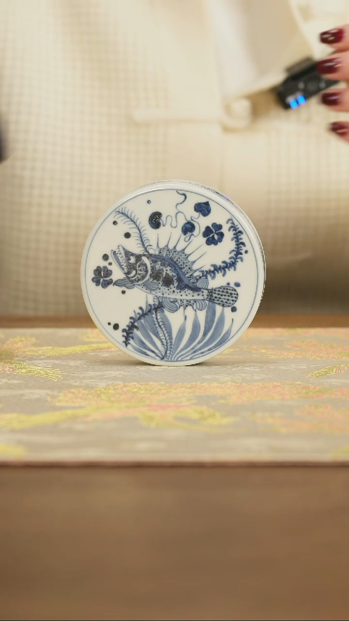 【闪购商品】景德镇手工青花鱼藻盖置1