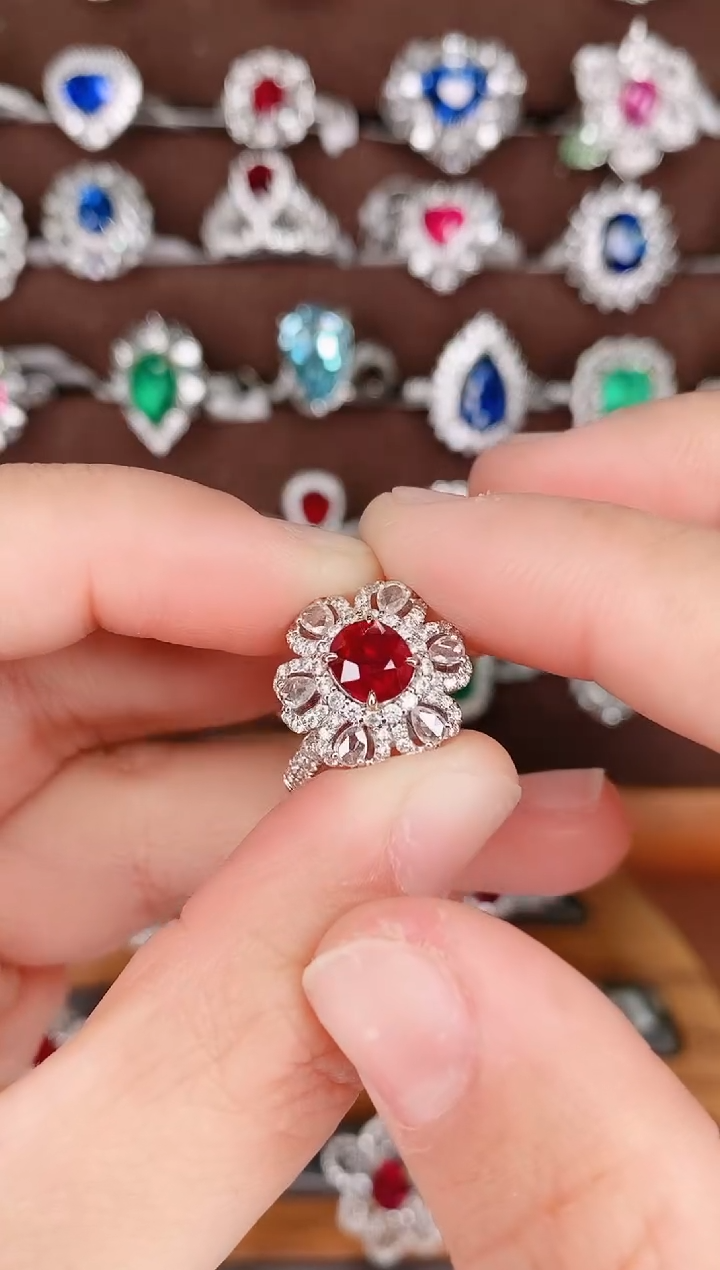 【闪购商品】红宝石18K金戒指18K金镶嵌1克拉无烧