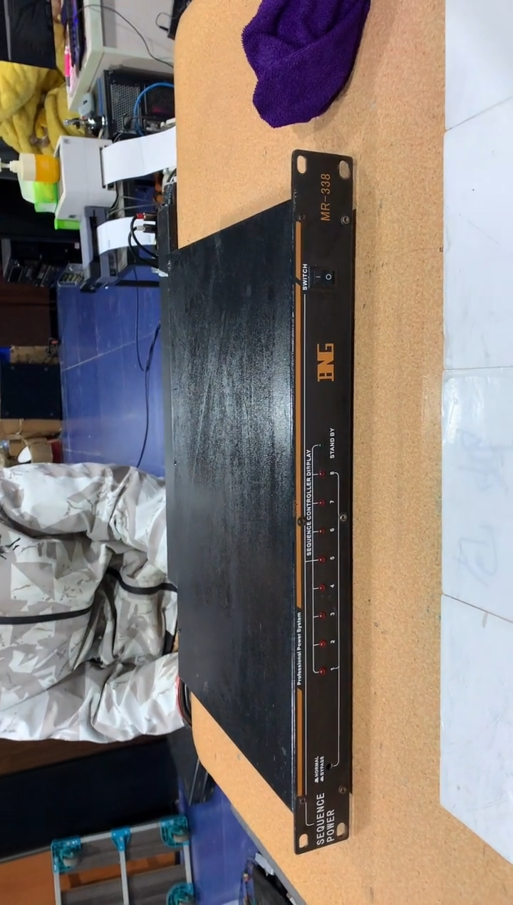 8新时序器一台，蒙包，不包好坏，不带线材