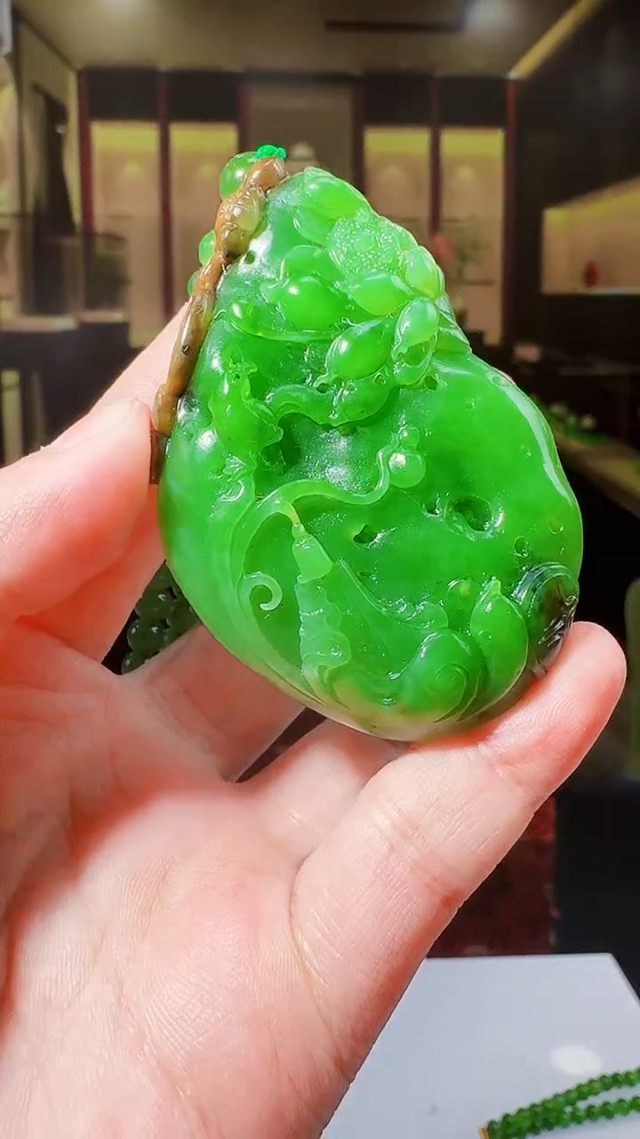 定制和田玉玉润名家天然和田玉（拍一发一）