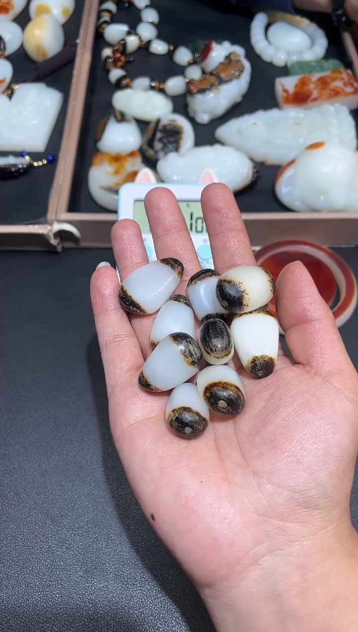 颈饰未镶嵌和田玉（子料）YL-DS-12.10-20