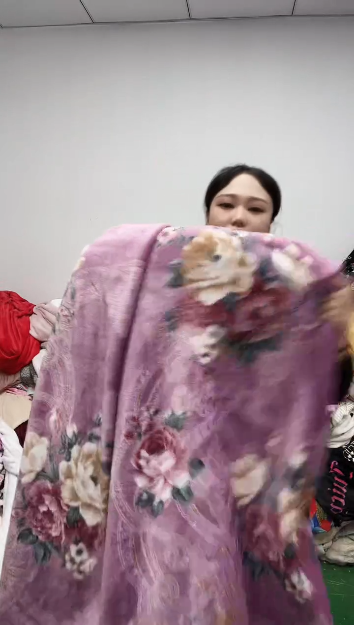 法兰绒2X2.5材质面料尺寸以主播介绍为准