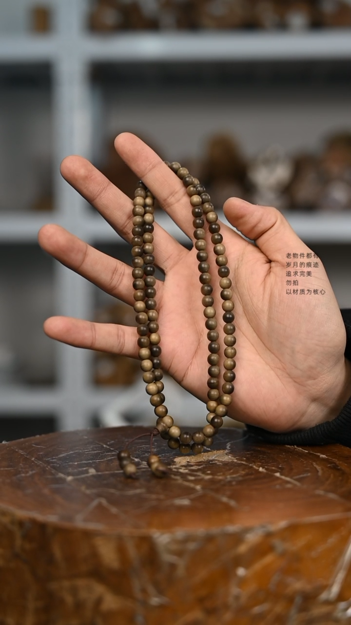 【闪购商品】檀香木手串/手链6号仓~0.6*108 横纹 阴沉串
