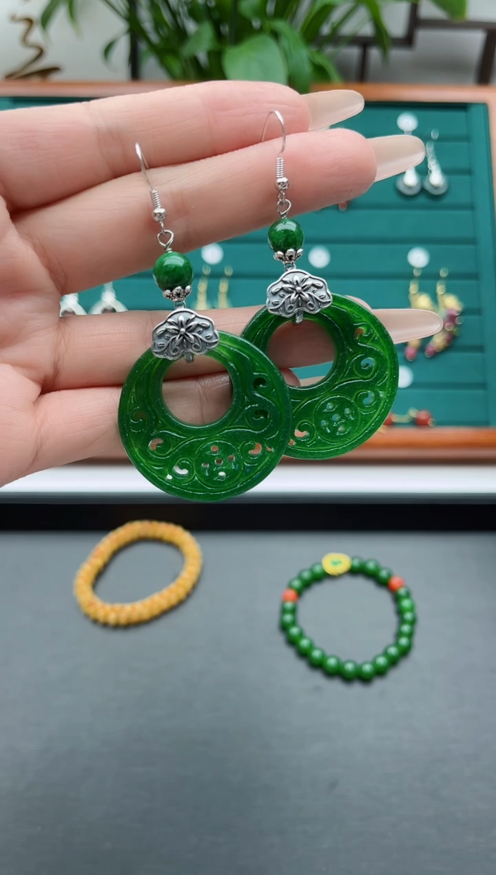 【闪购商品】翡翠耳饰银S925镶嵌10翡翠绿