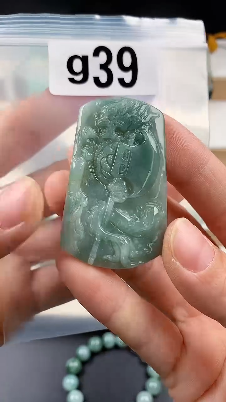 颈饰未镶嵌翡翠天然翡翠吊坠挂件