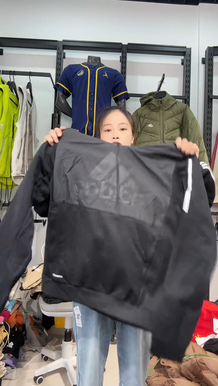 3495闪购编码 阿迪运动卫衣裤以直播间过款为准 尺码  xl