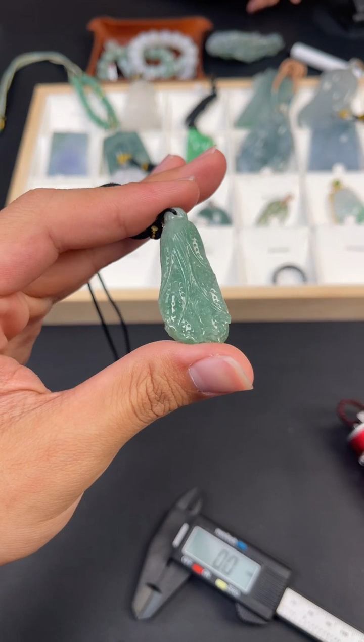 【闪购商品】翡翠吊坠(不含链)未镶嵌翡翠吊坠YP-012（白菜）