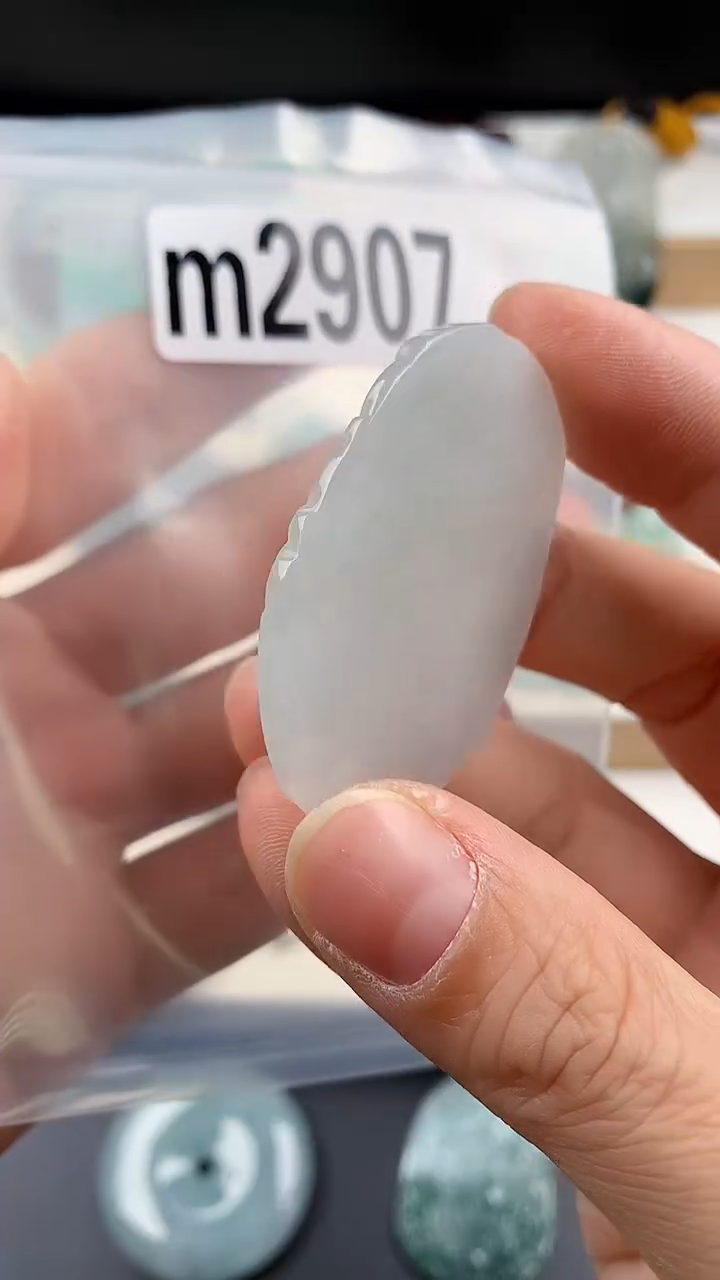 颈饰未镶嵌翡翠天然翡翠吊坠挂件