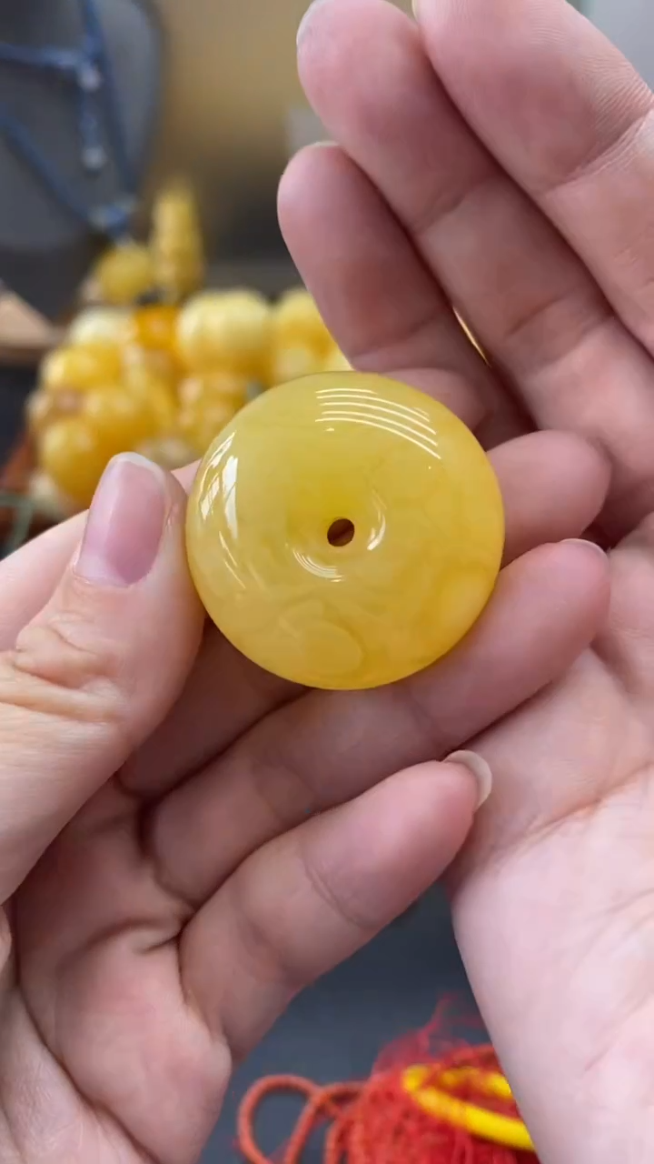 琥珀未镶嵌珠宝奇石42