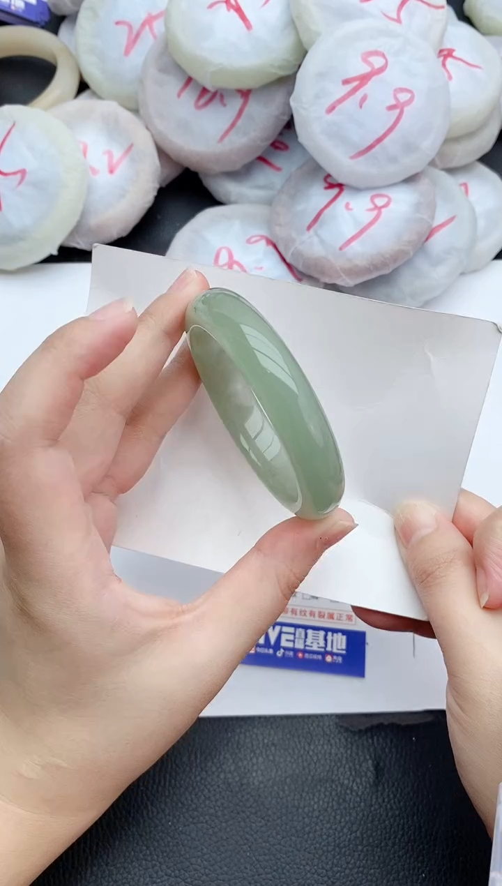 石英质玉手镯未镶嵌209+53/54