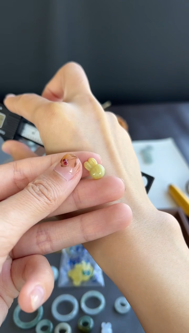 颈饰未镶嵌翡翠237买断