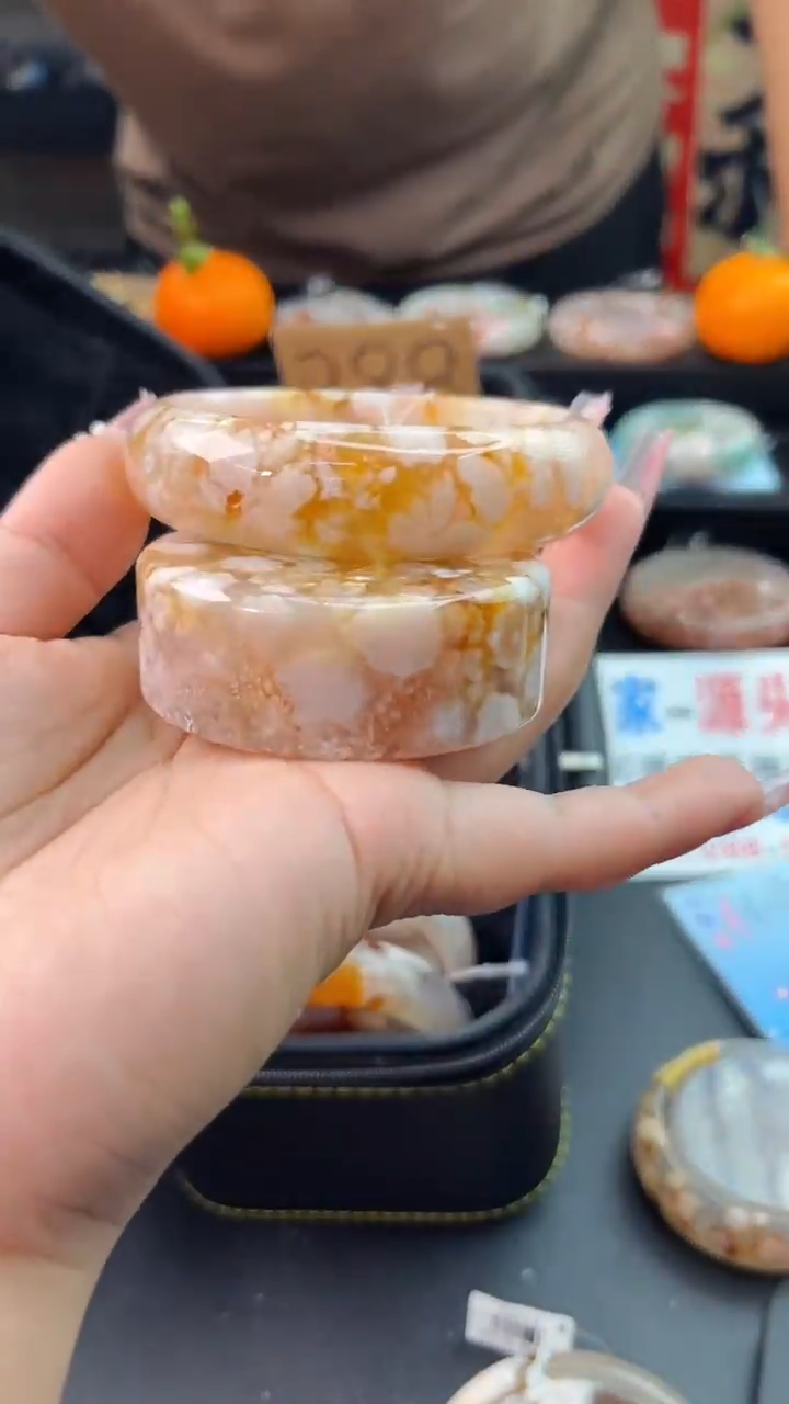 【闪购商品】石英质玉手镯未镶嵌赠送镯心（58圈口）