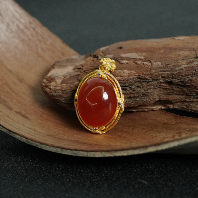 18K金南红吊坠 AK121007