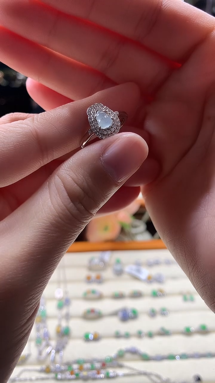 颈饰未镶嵌翡翠戒指925