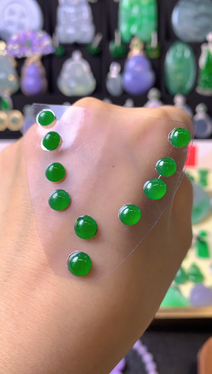 定制翡翠未镶嵌1裸玉（客户意向镶嵌）