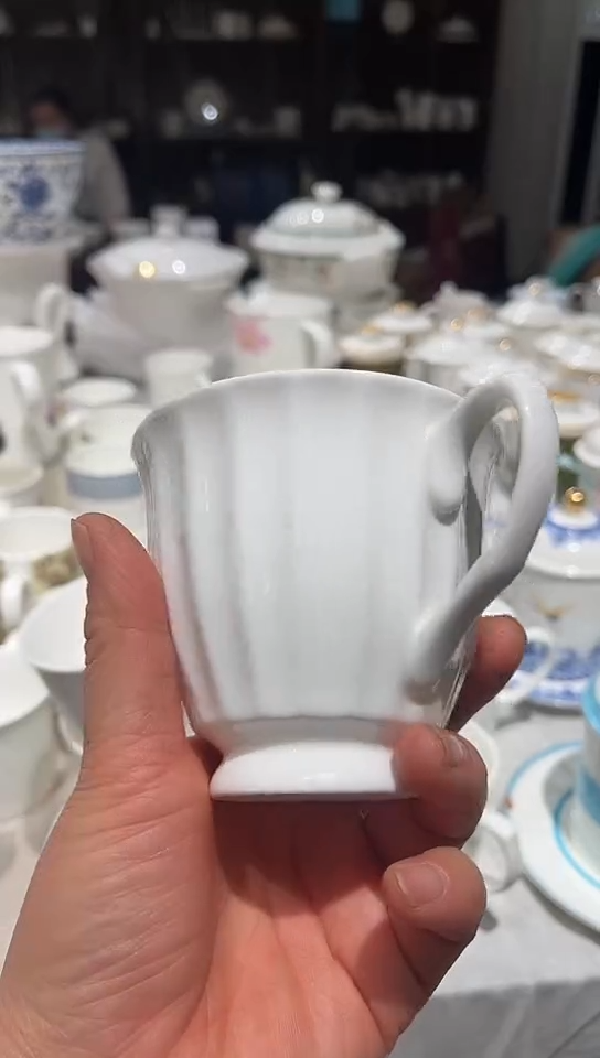 瓷2个杯子隆达骨瓷