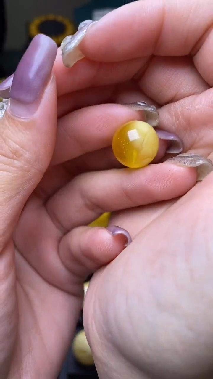 【闪购商品】琥珀裸石未镶嵌葵. 17