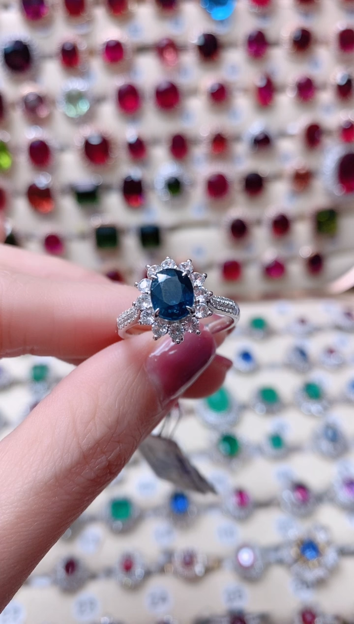 【闪购商品】蓝宝石18K金戒指18K金镶嵌1