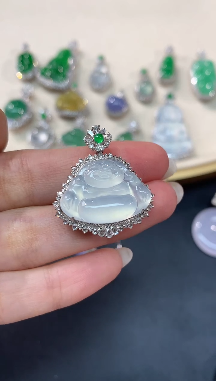 【闪购商品】翡翠吊坠(不含链)18K金镶嵌A529|15000
