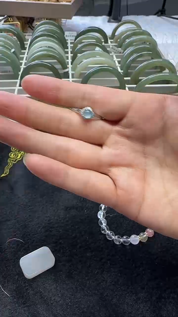 翡翠戒指未镶嵌3