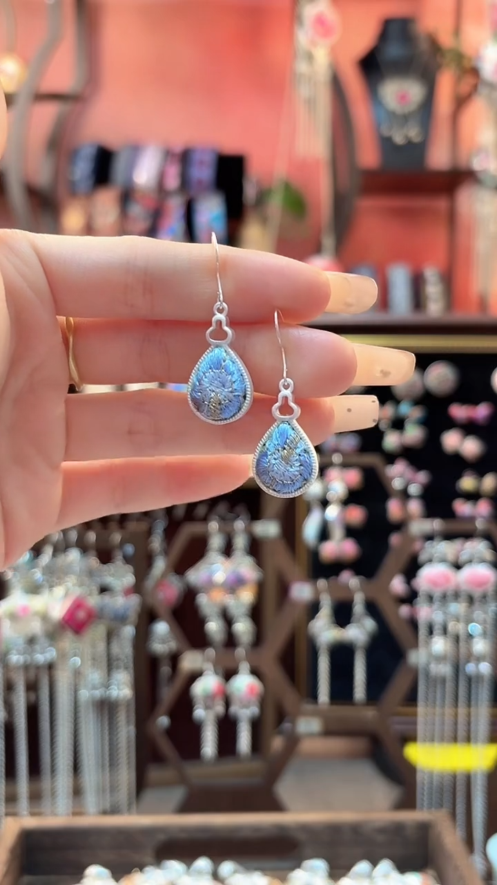 织绣 云织谣民族风精美饰品   233