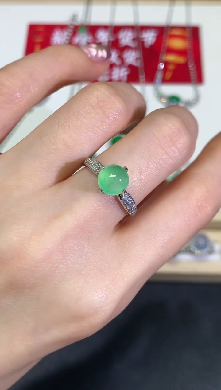 【闪购商品】翡翠颈饰18K金镶嵌团购39