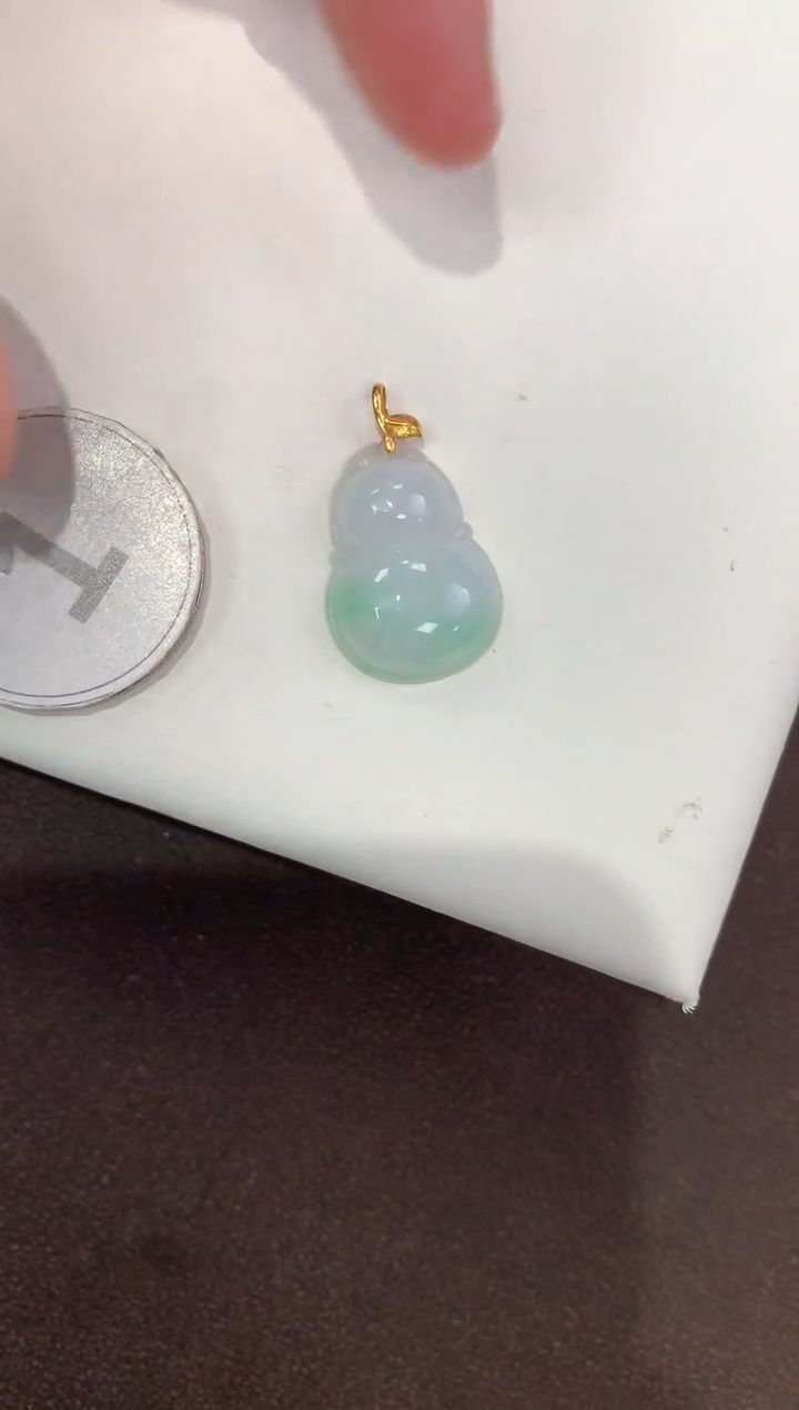 颈饰18K金镶嵌翡翠天然缅甸A货翡翠