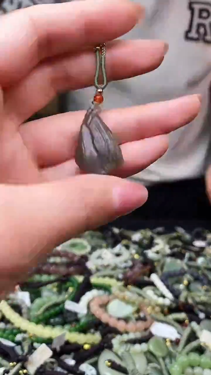 颈饰未镶嵌和田玉多样性发货，拍一发一