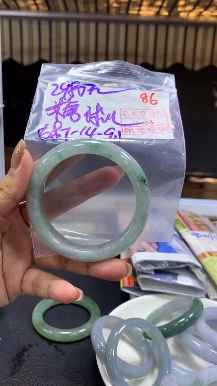 未镶嵌定制翡翠毛货需精细抛光+拍一发一+86