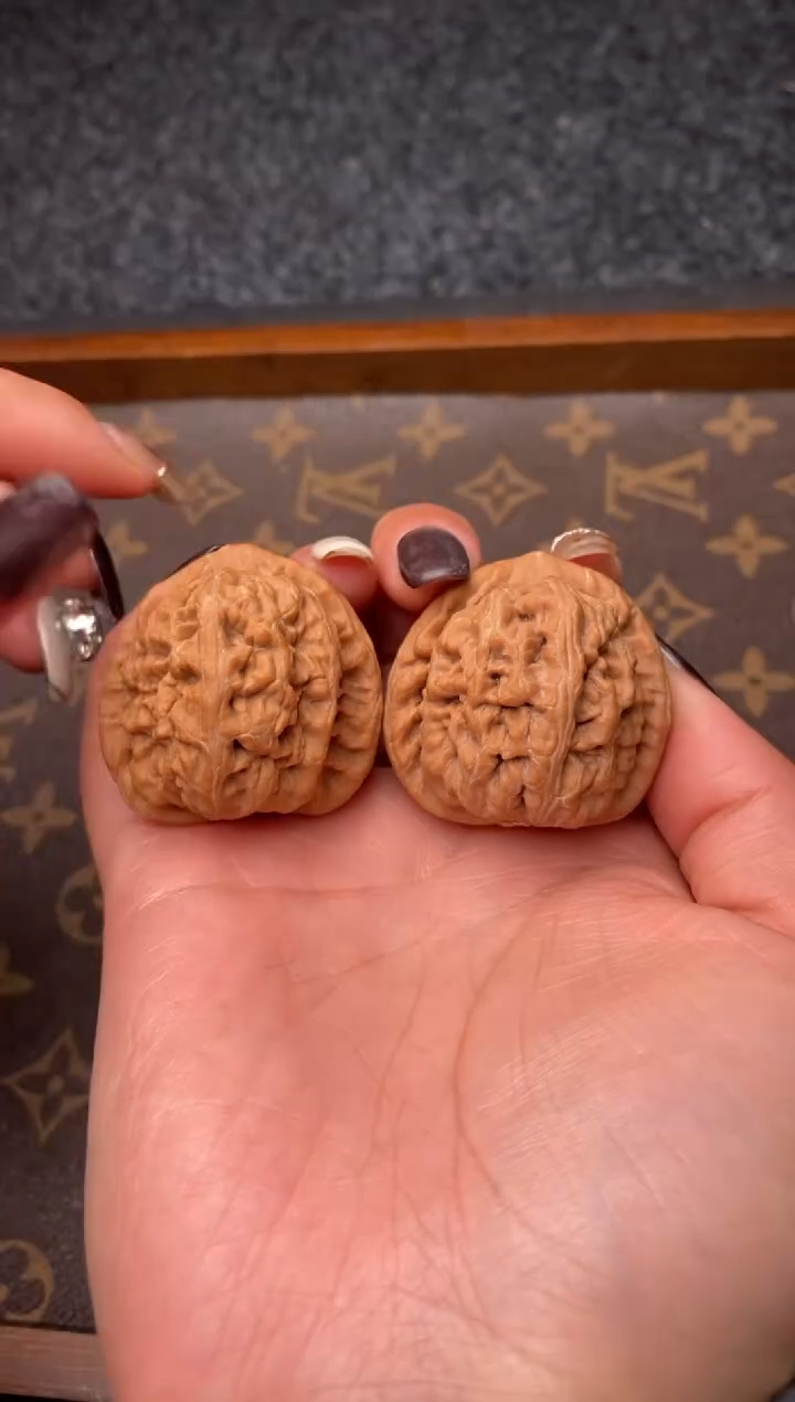 把件文玩核桃b123号39尺红锦鲤